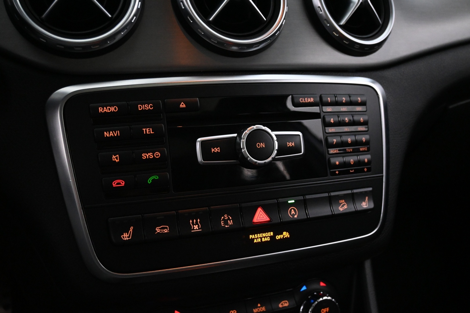 MERCEDES-BENZ GLA 2015