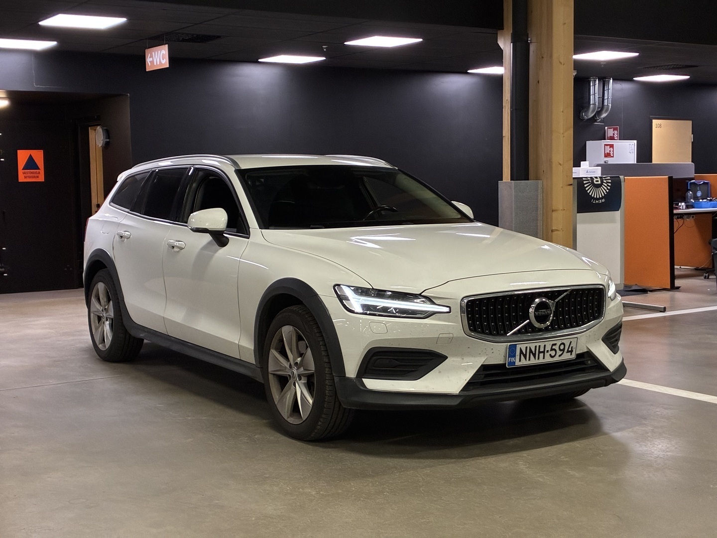 VOLVO V60 Cross Country 2019