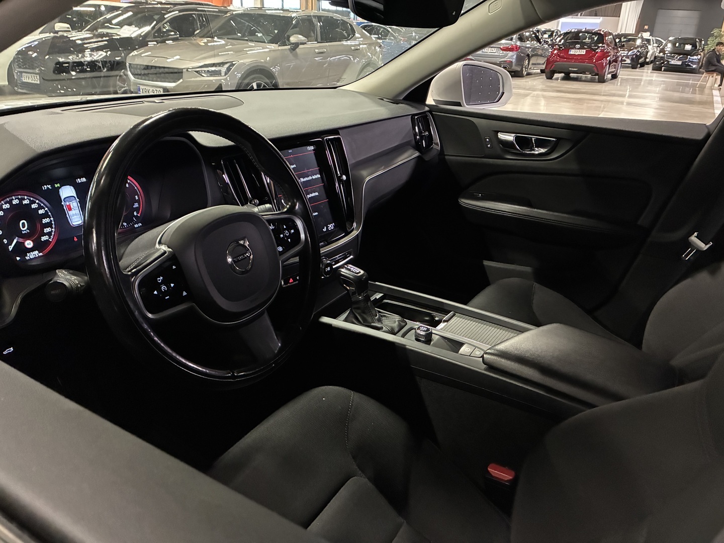 VOLVO V60 Cross Country 2019