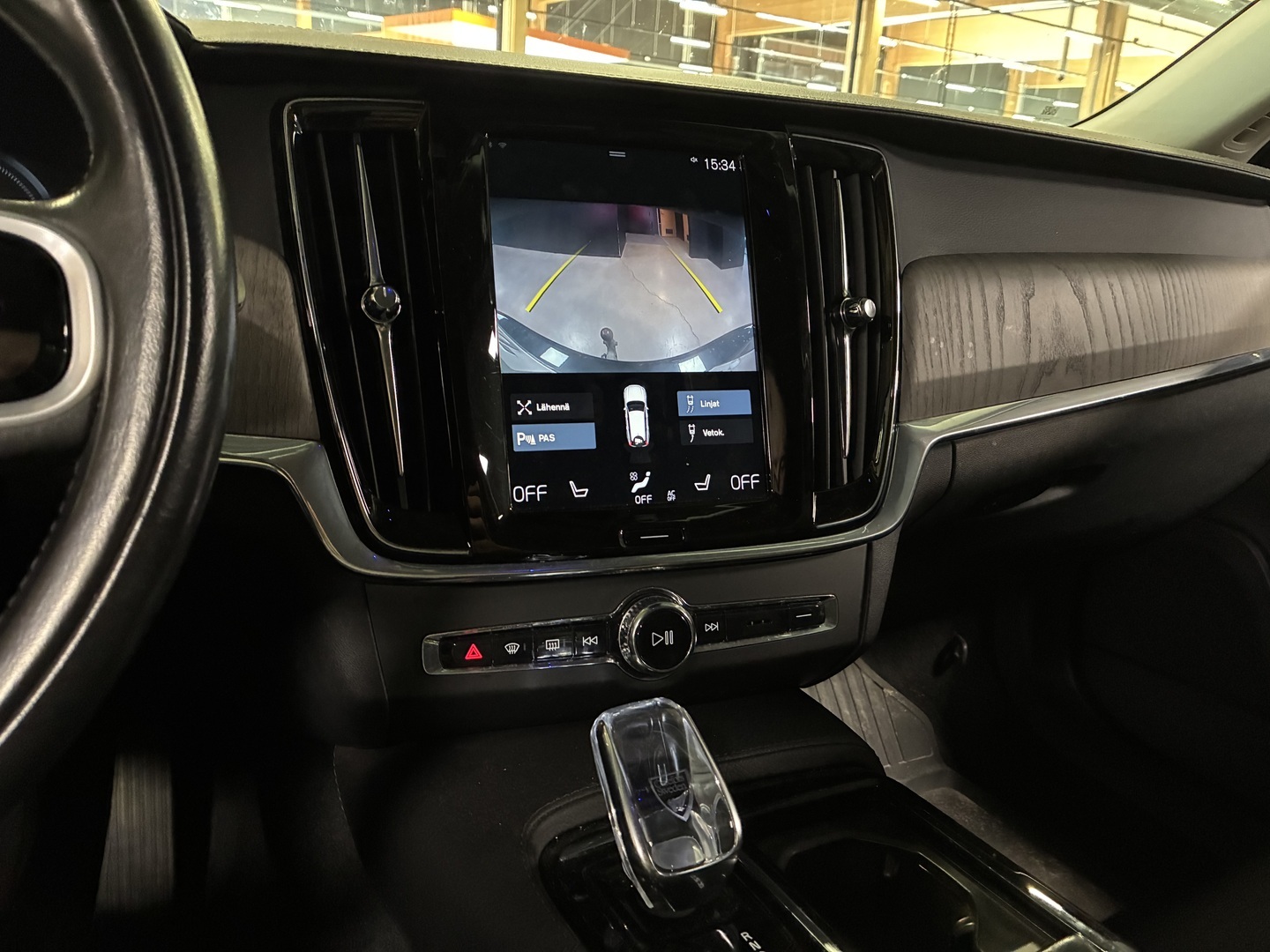 VOLVO V90 2021