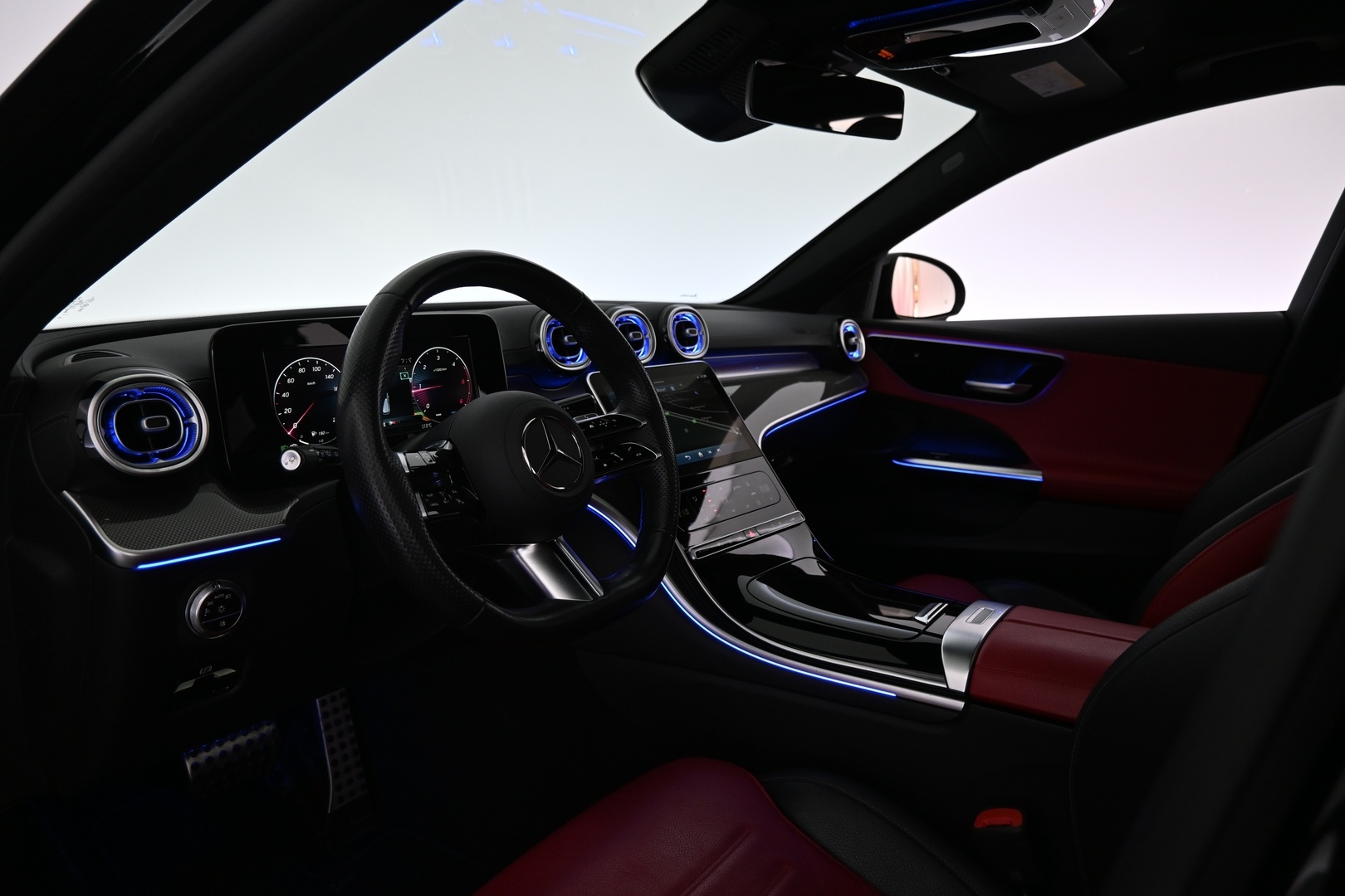 MERCEDES-BENZ C 2023