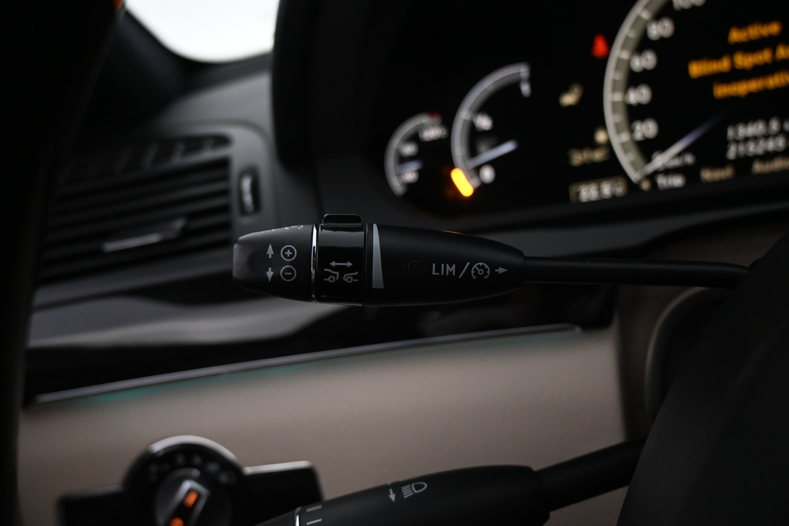 MERCEDES-BENZ S 2012