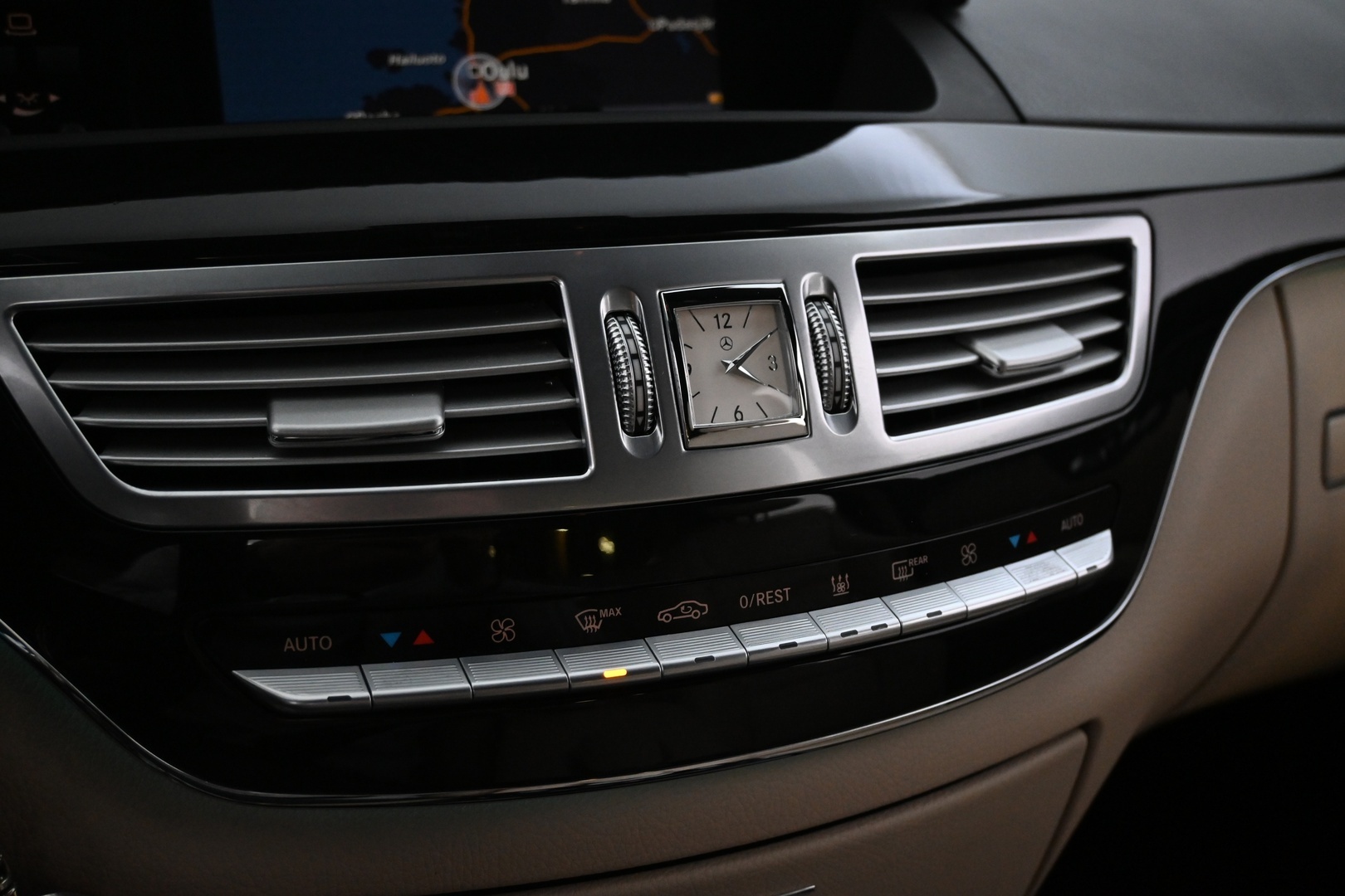 MERCEDES-BENZ S 2012