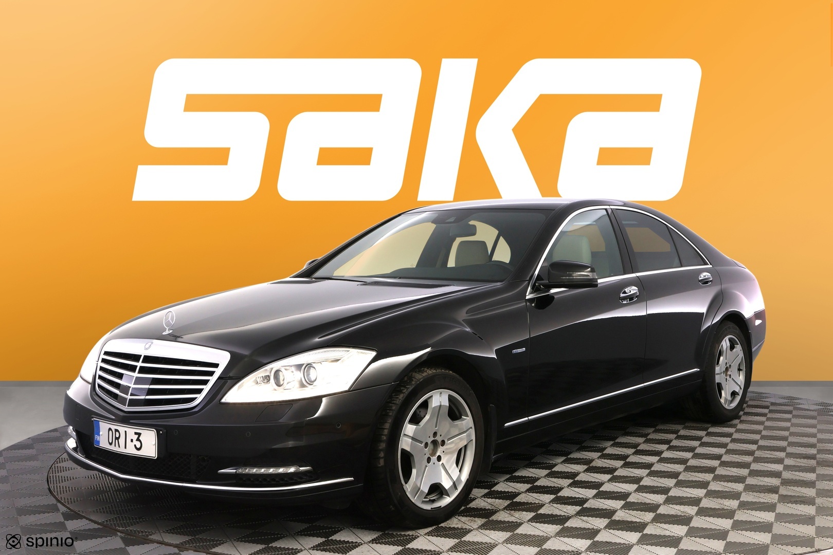 MERCEDES-BENZ S 2012