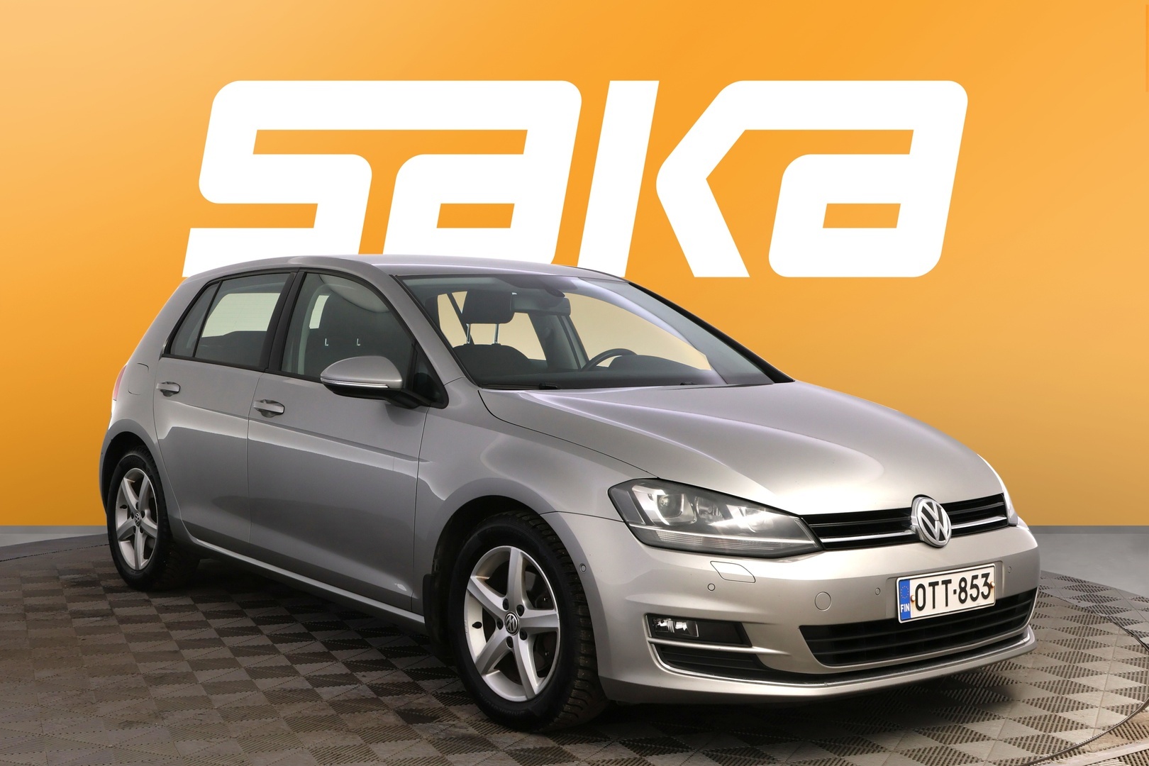 VOLKSWAGEN Golf 2013