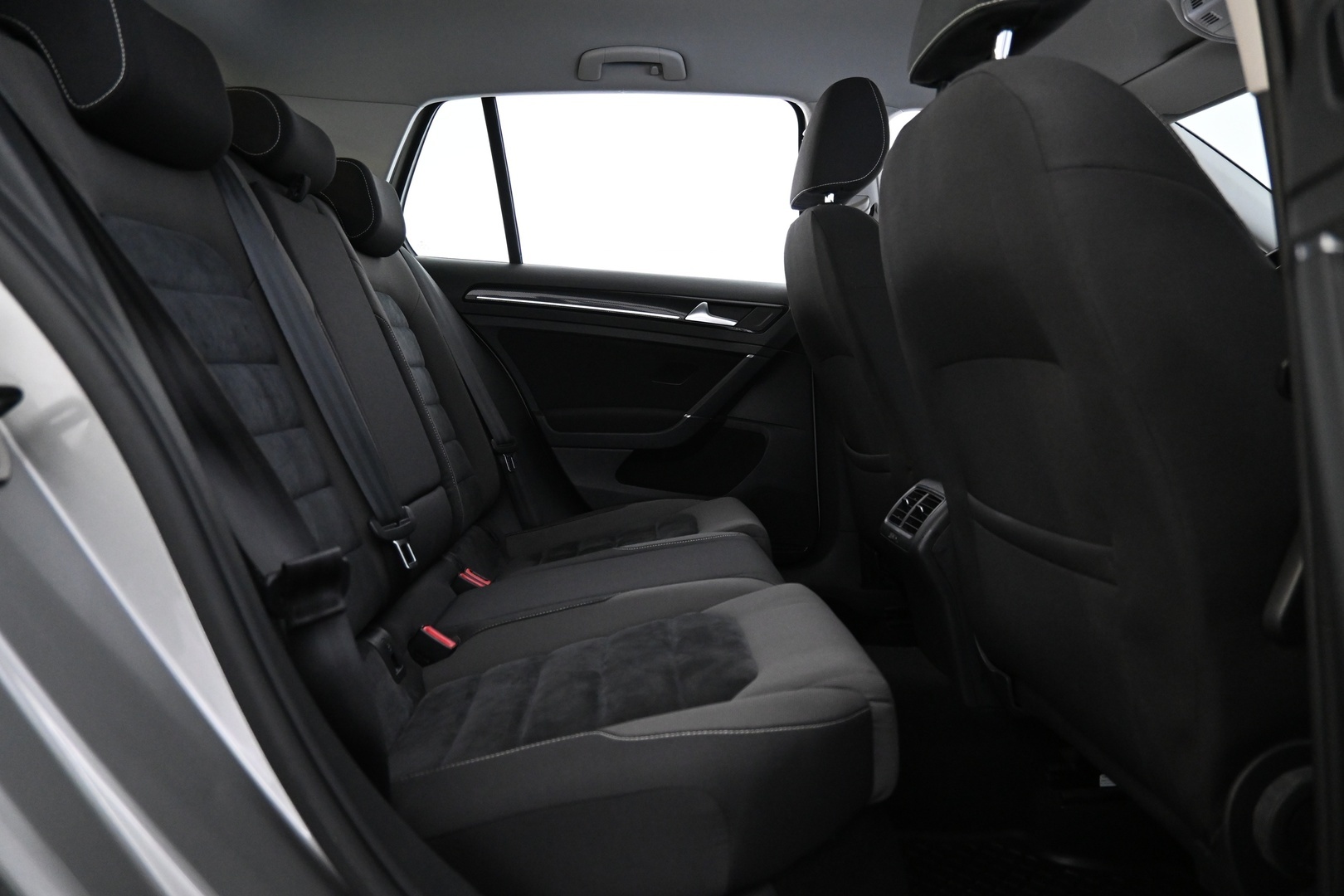 VOLKSWAGEN Golf 2013