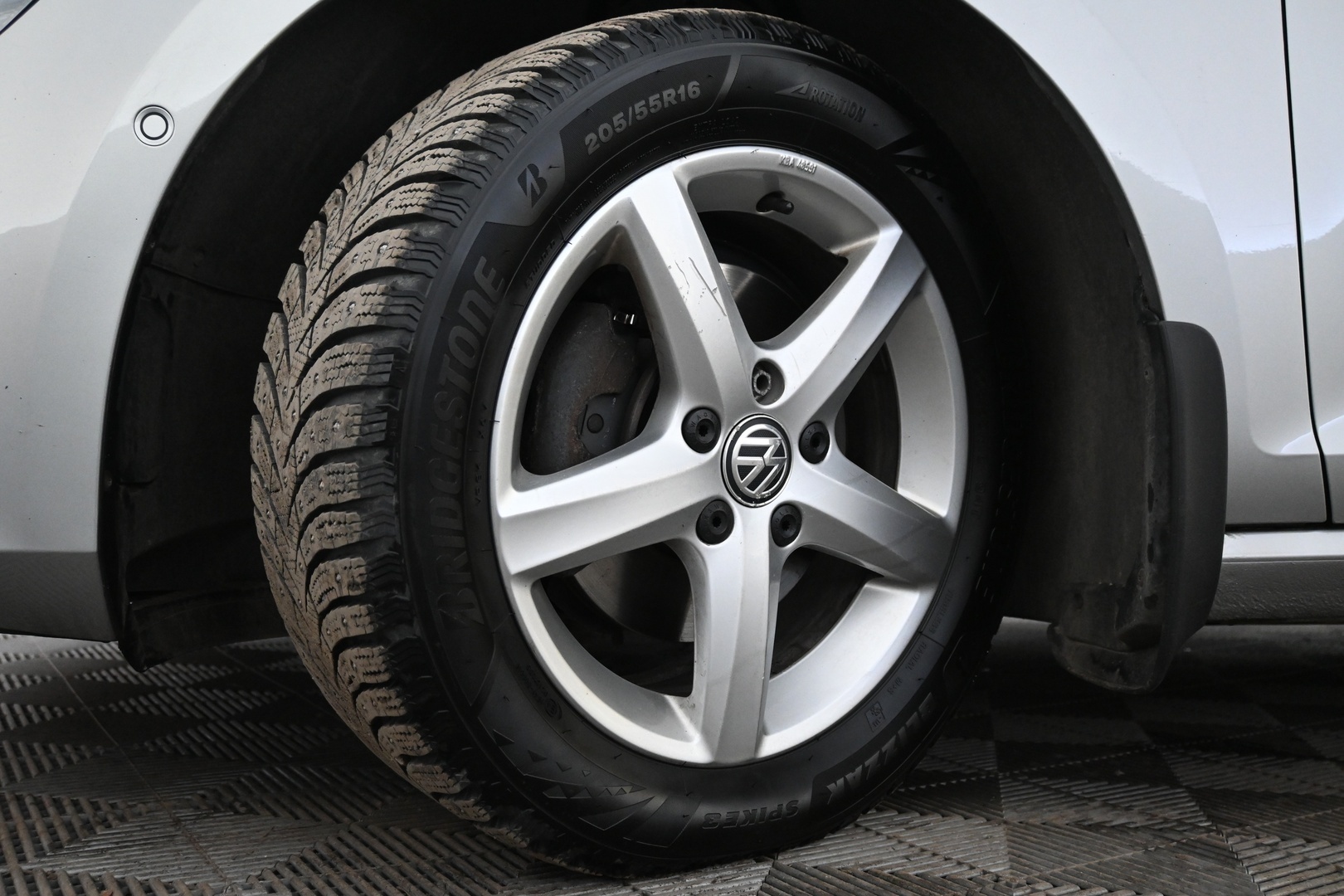 VOLKSWAGEN Golf 2013