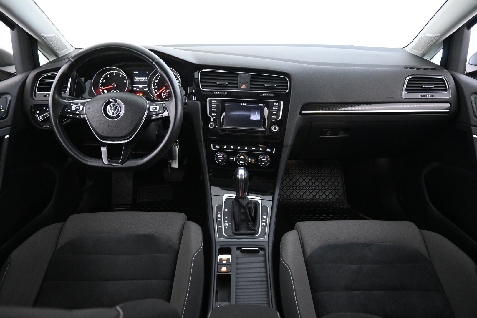 VOLKSWAGEN Golf 2013