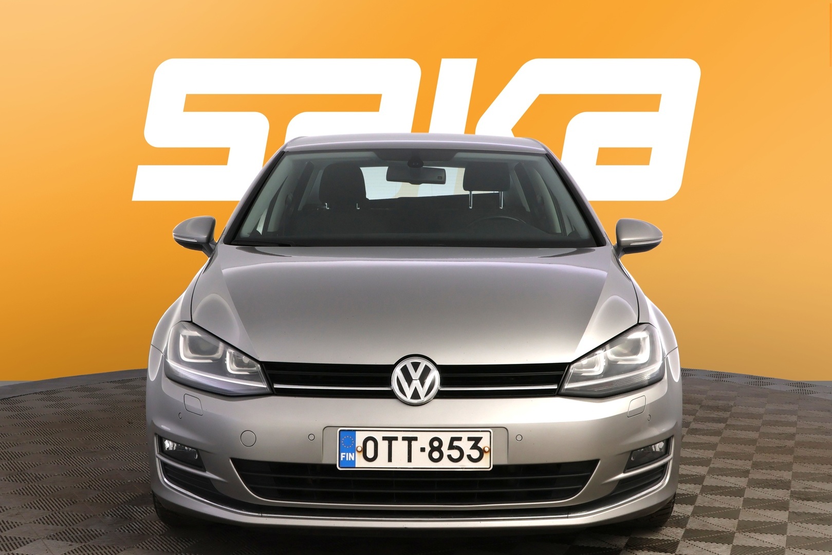 VOLKSWAGEN Golf 2013