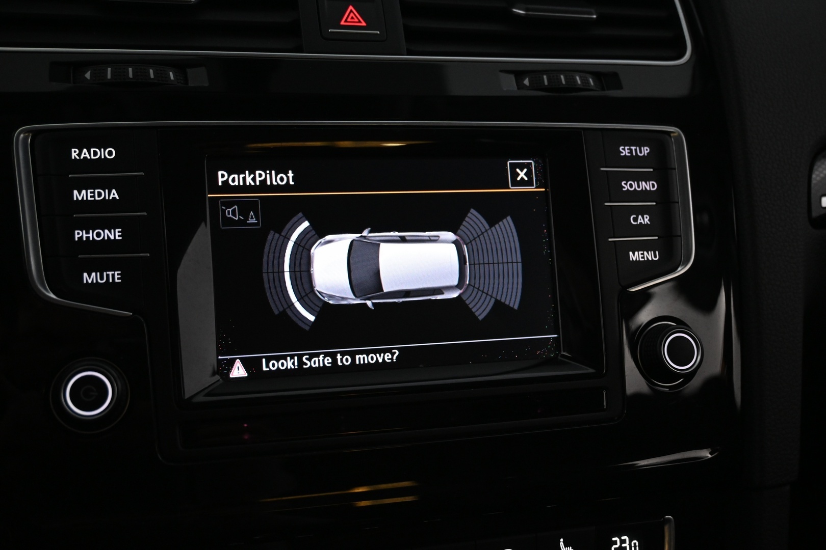 VOLKSWAGEN Golf 2013