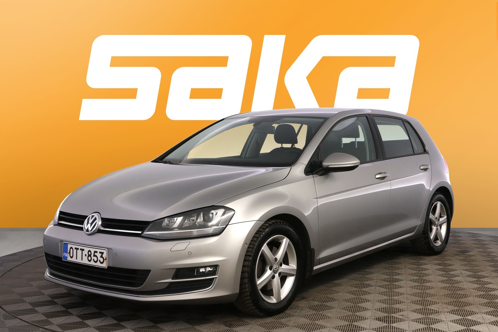 VOLKSWAGEN Golf 2013