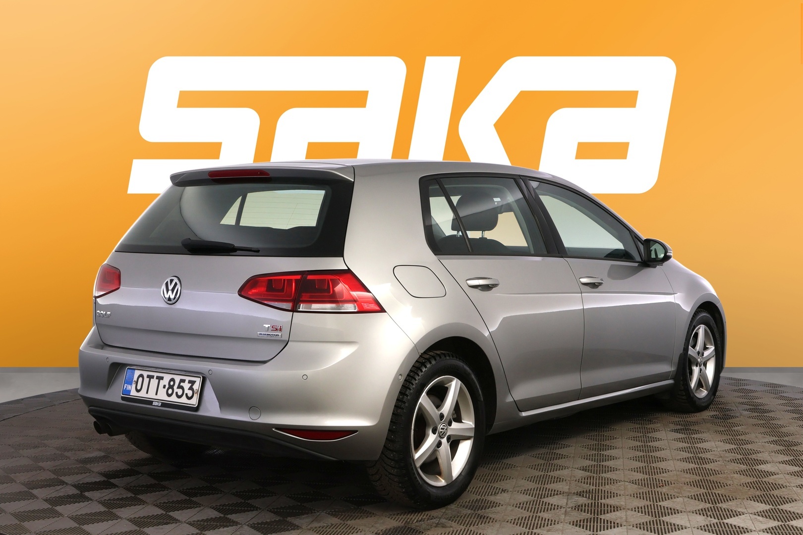 VOLKSWAGEN Golf 2013