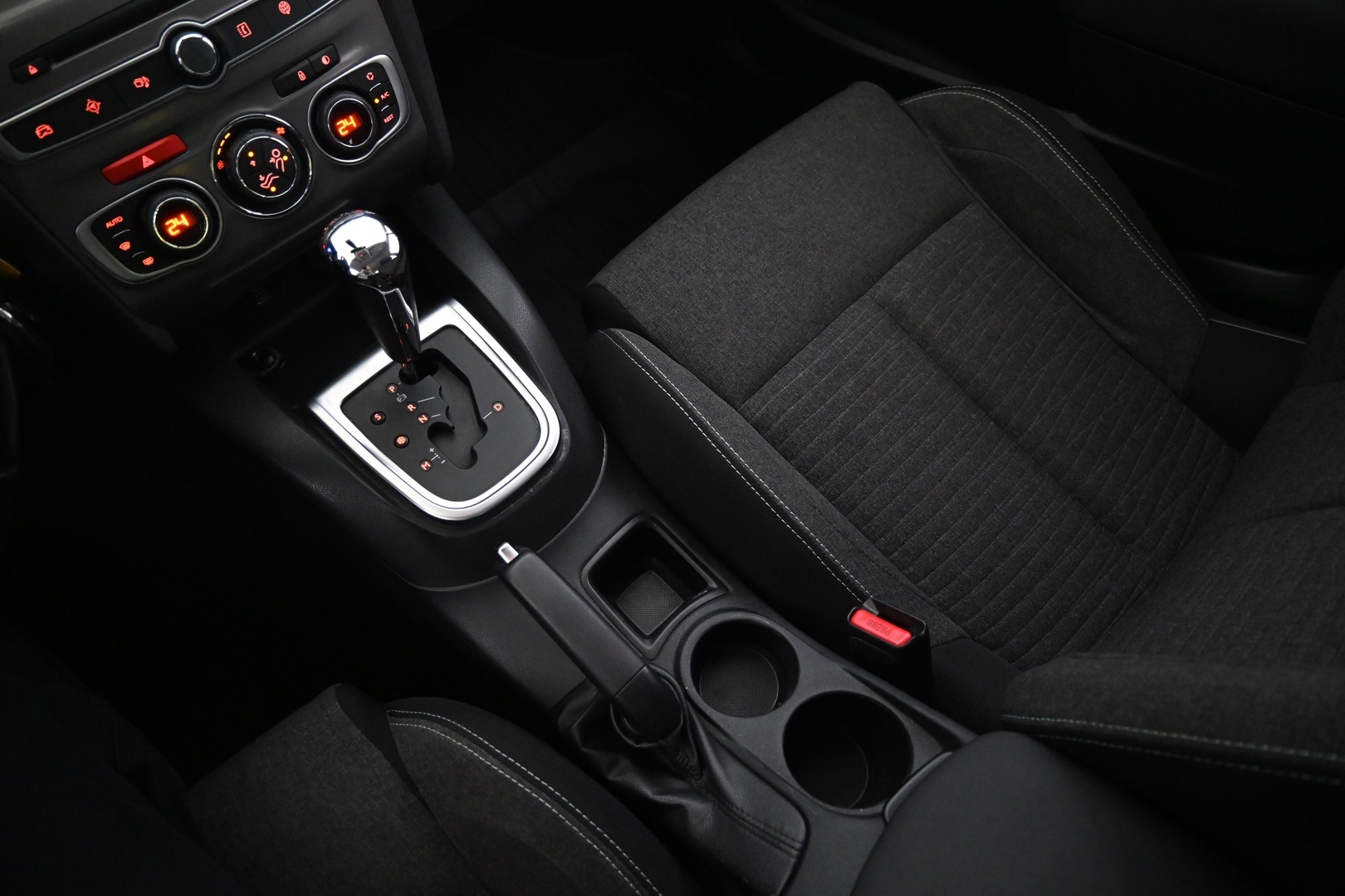 CITROEN C4 2015