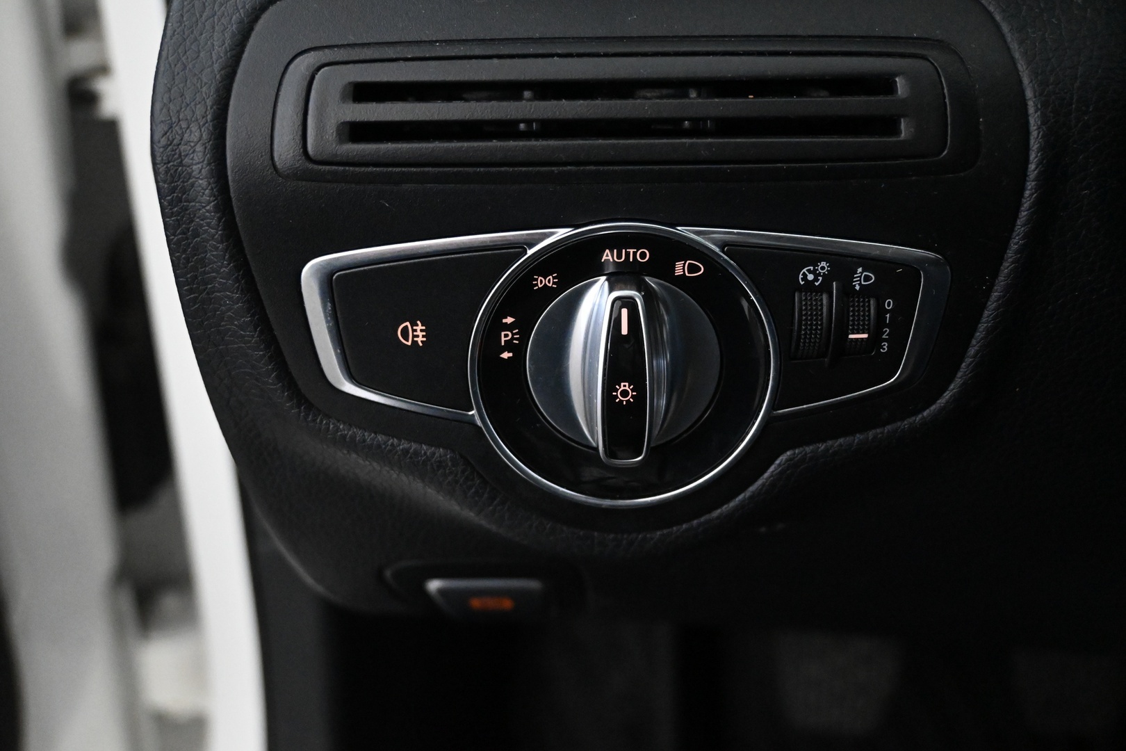 MERCEDES-BENZ C 2014