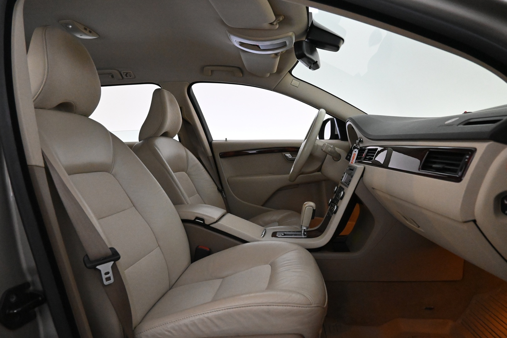 VOLVO V70 2007