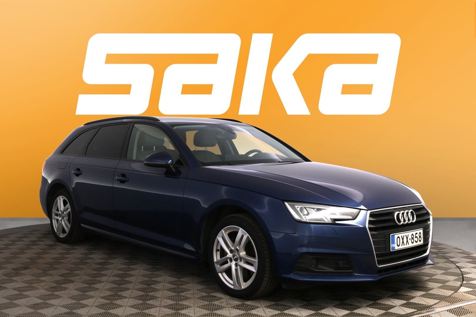 AUDI A4 2018