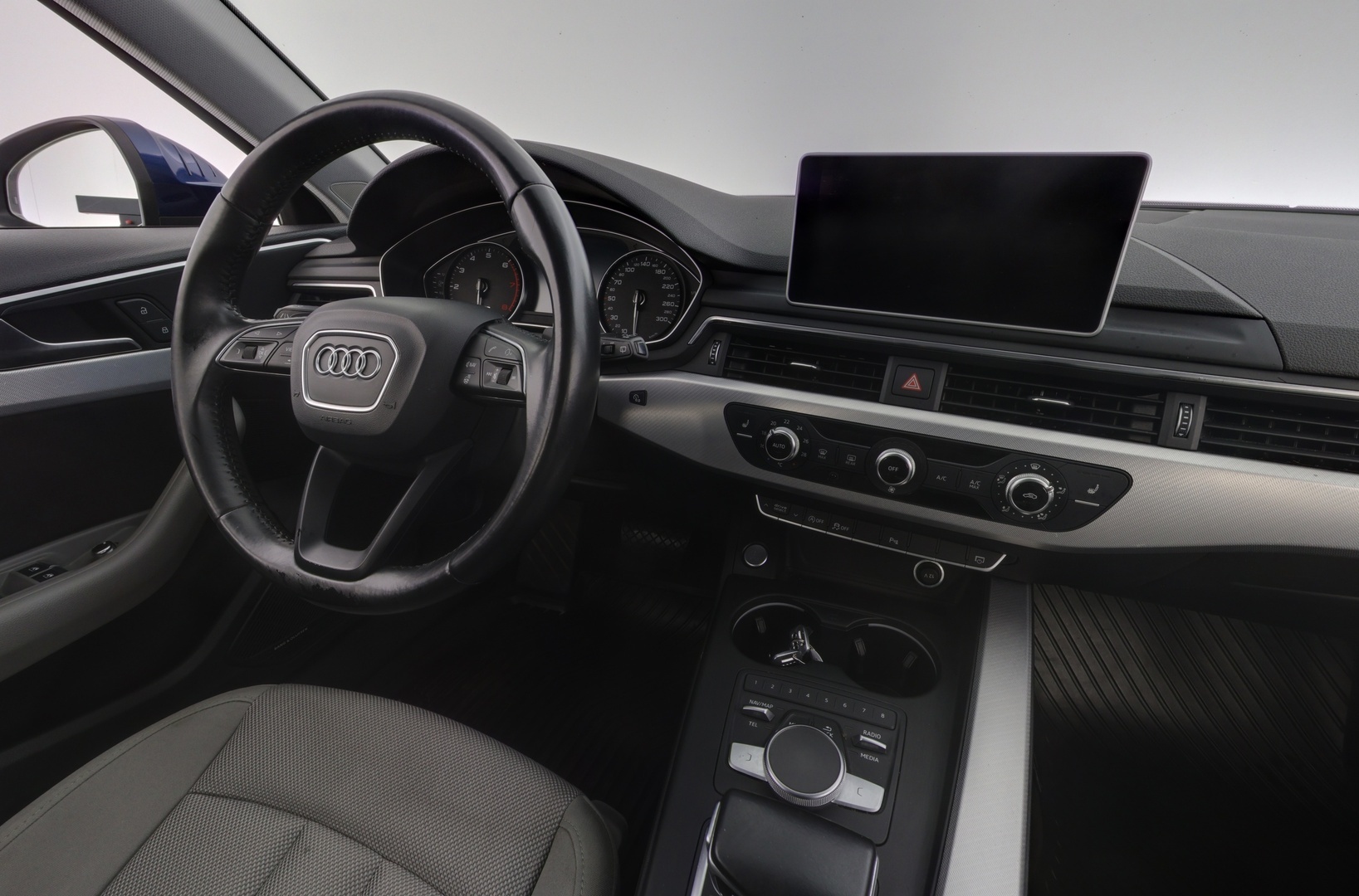 AUDI A4 2018