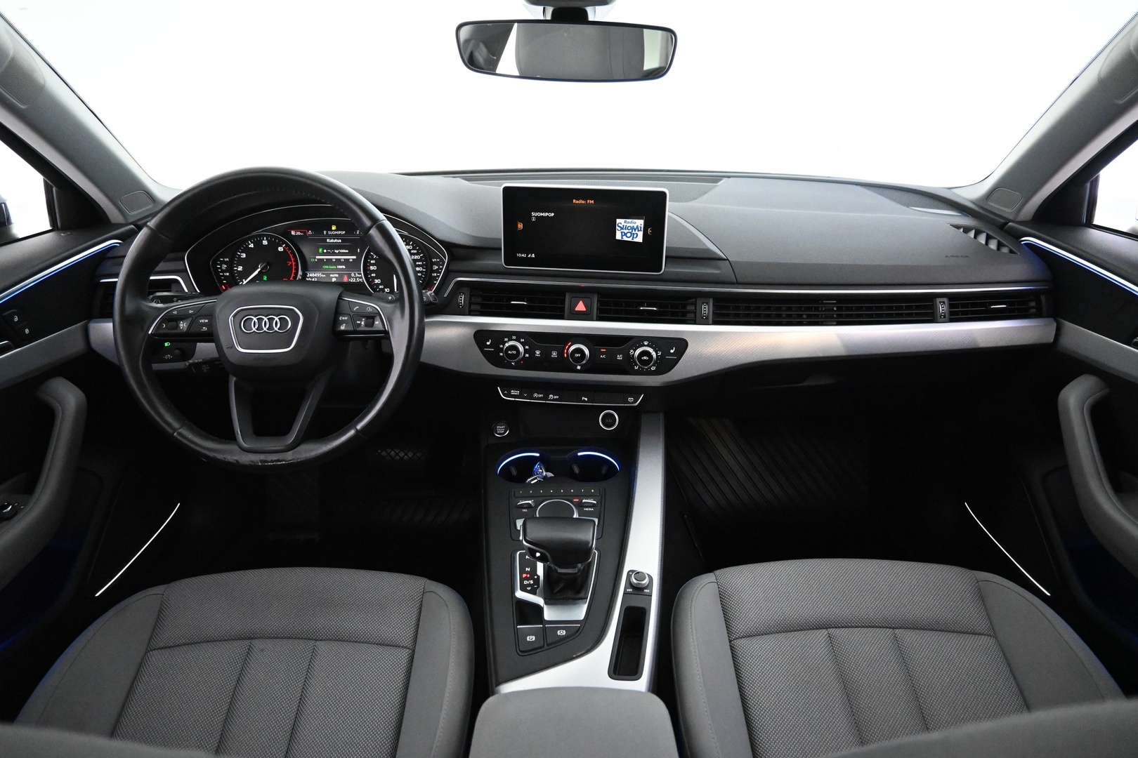 AUDI A4 2018