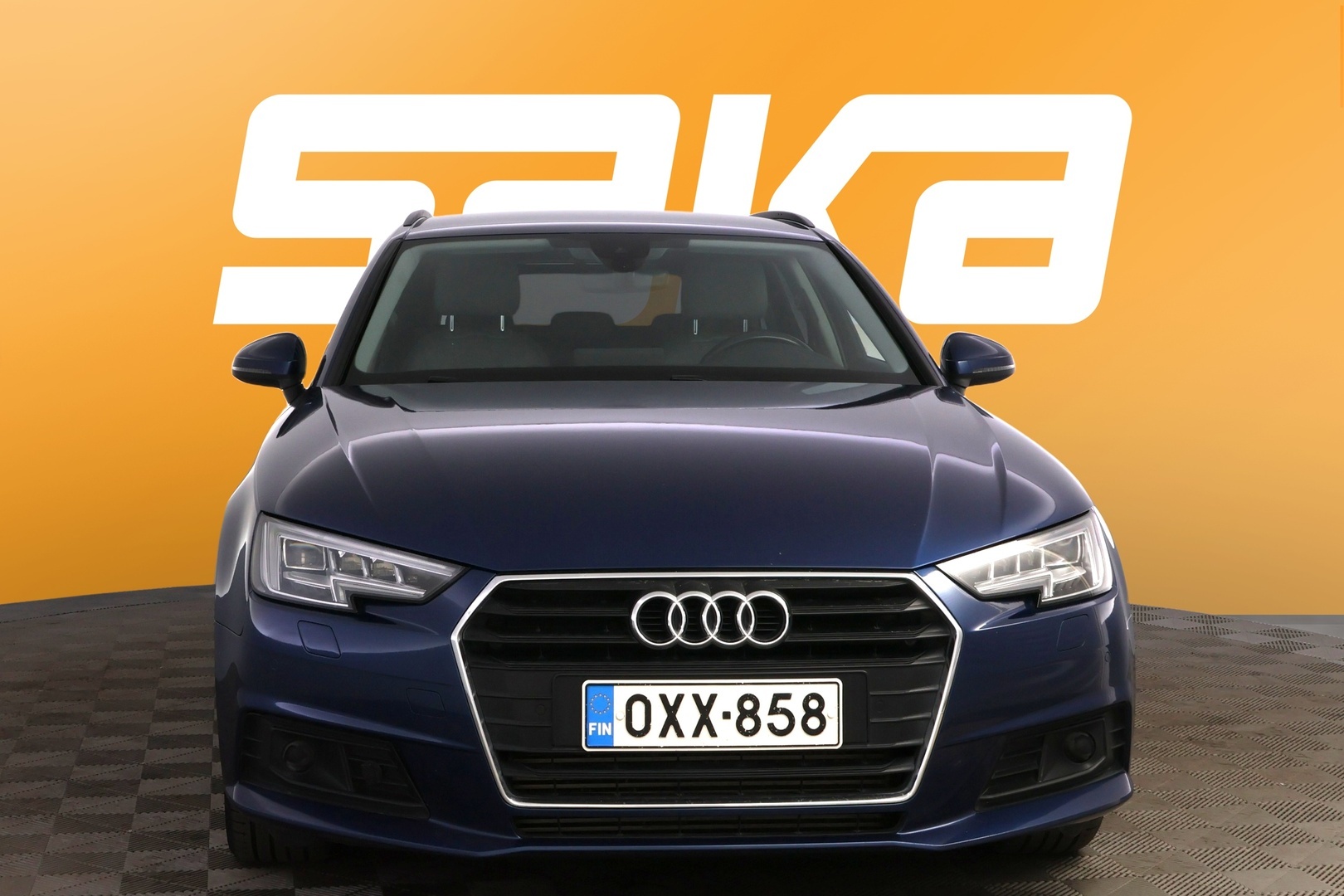 AUDI A4 2018