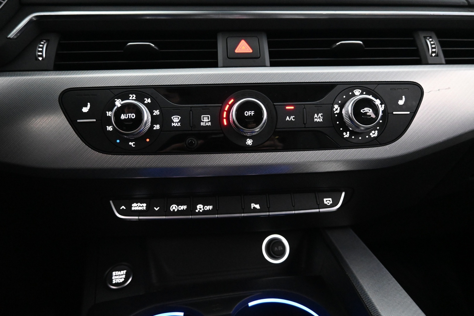 AUDI A4 2018