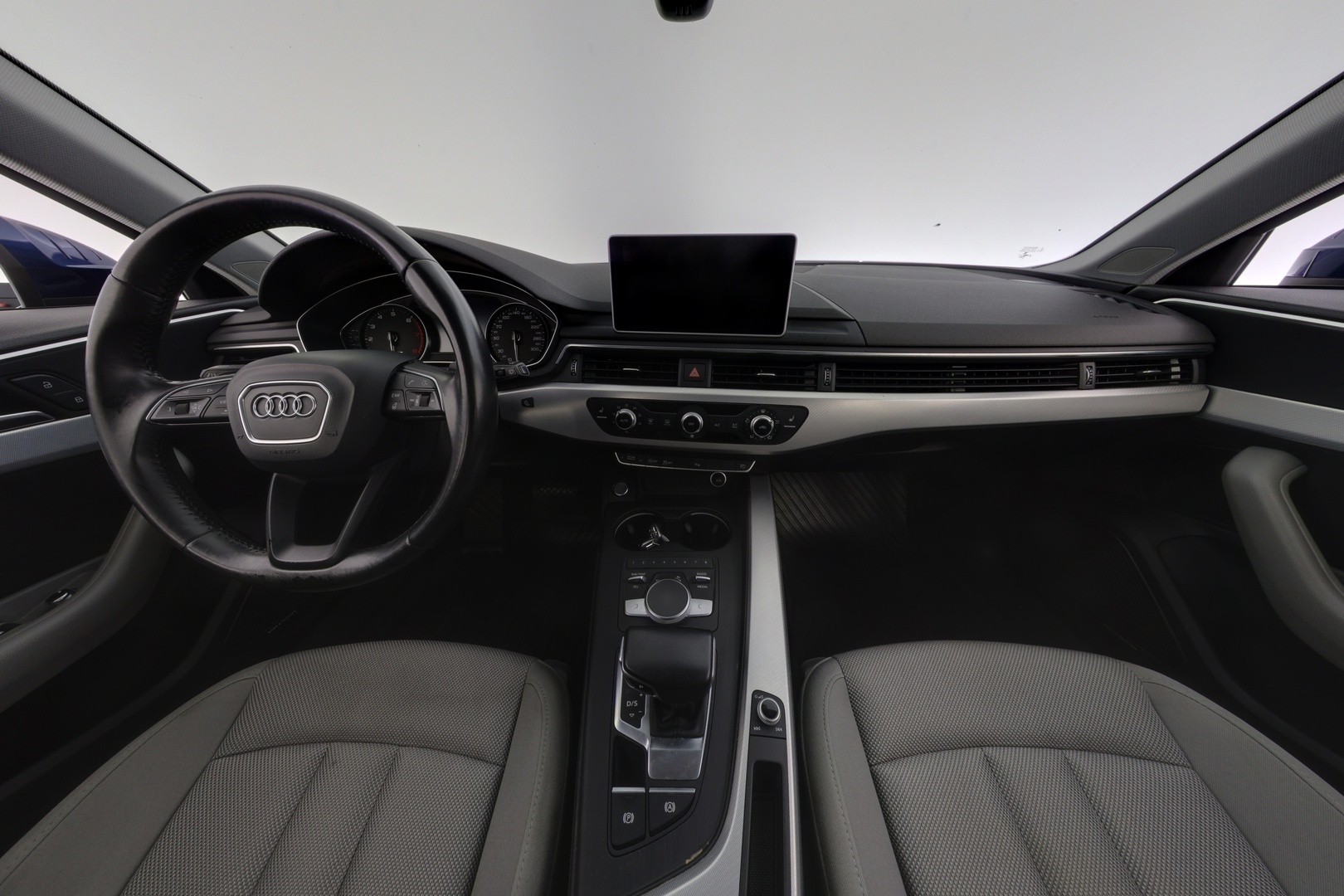AUDI A4 2018