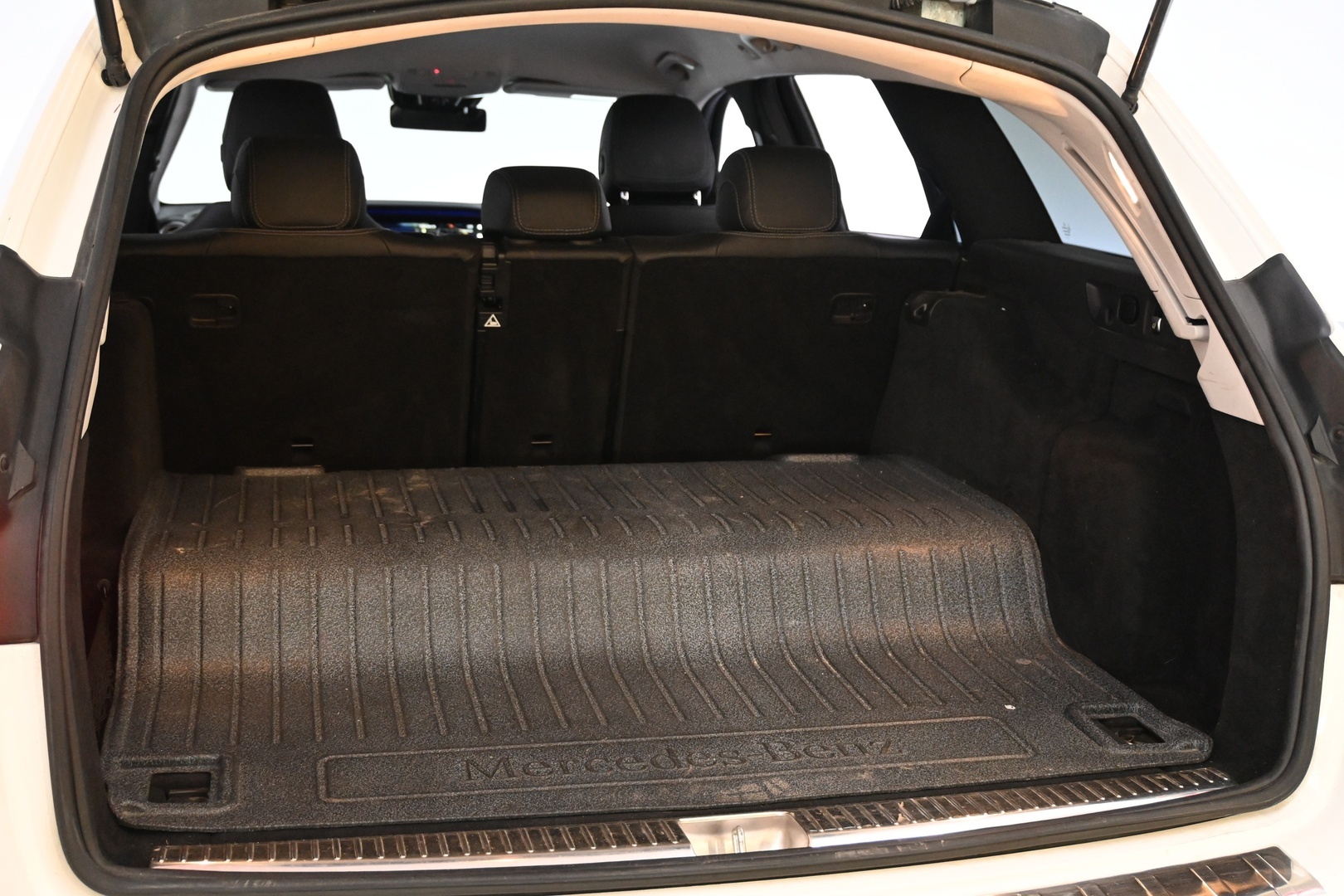 MERCEDES-BENZ E 2021