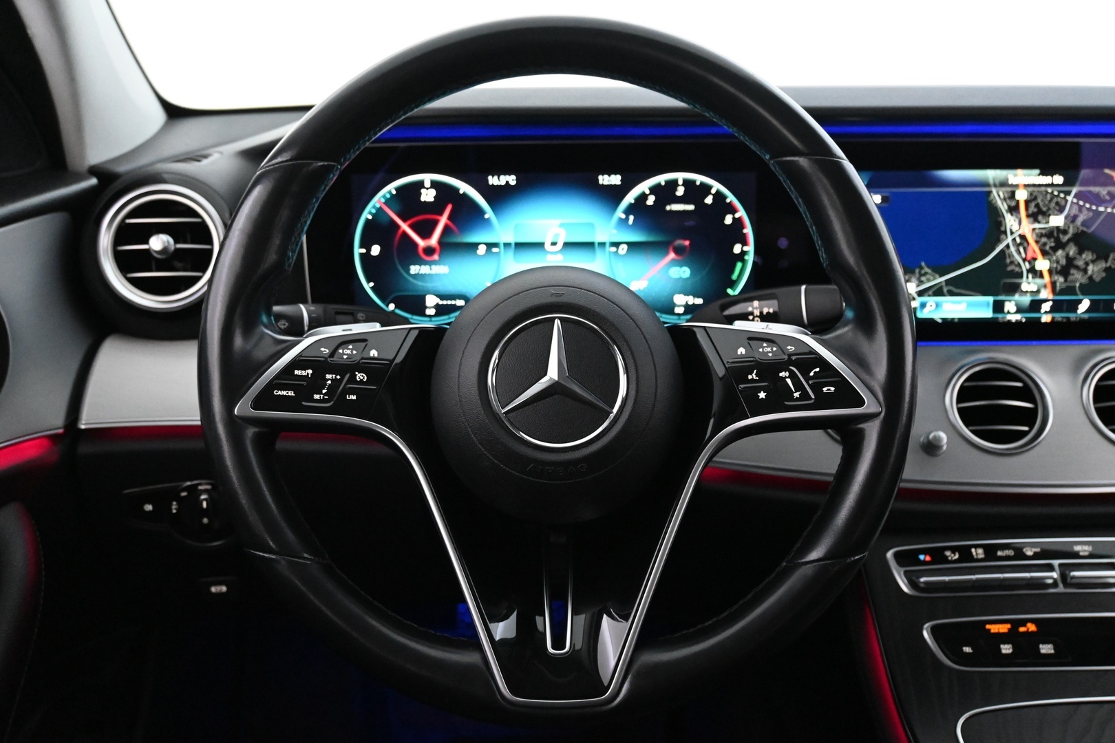 MERCEDES-BENZ E 2021