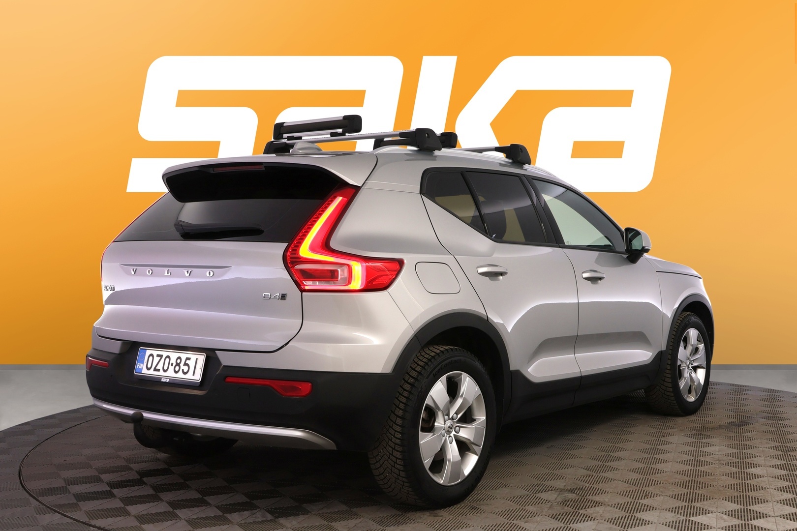 VOLVO XC40 2023
