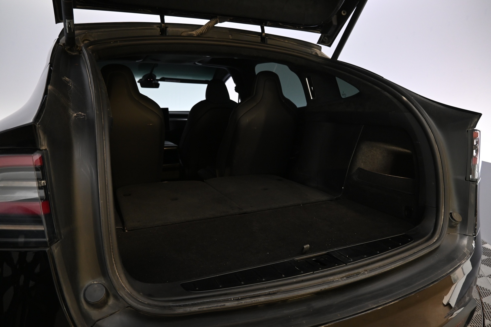TESLA Model X 2023