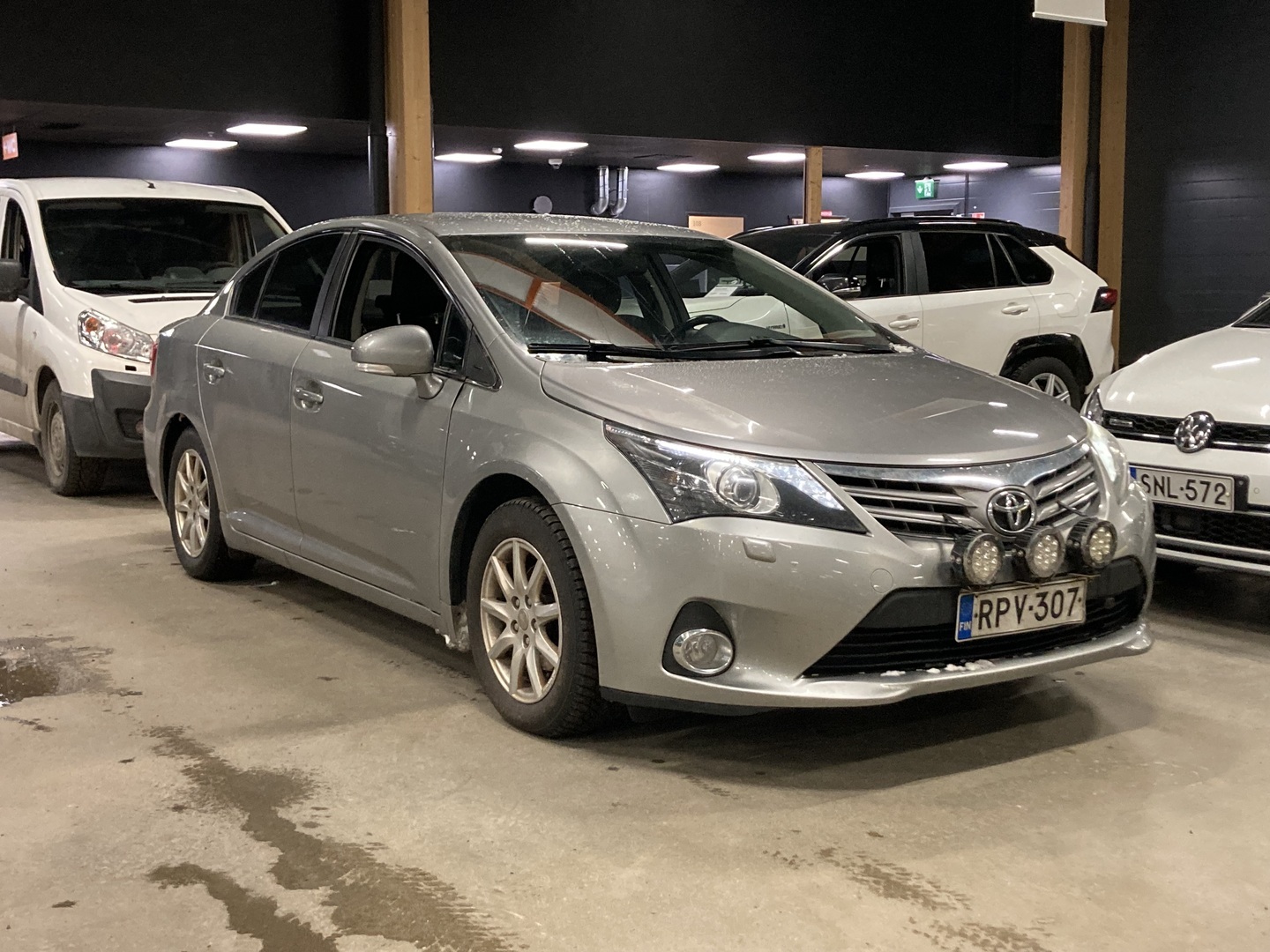TOYOTA Avensis 2012