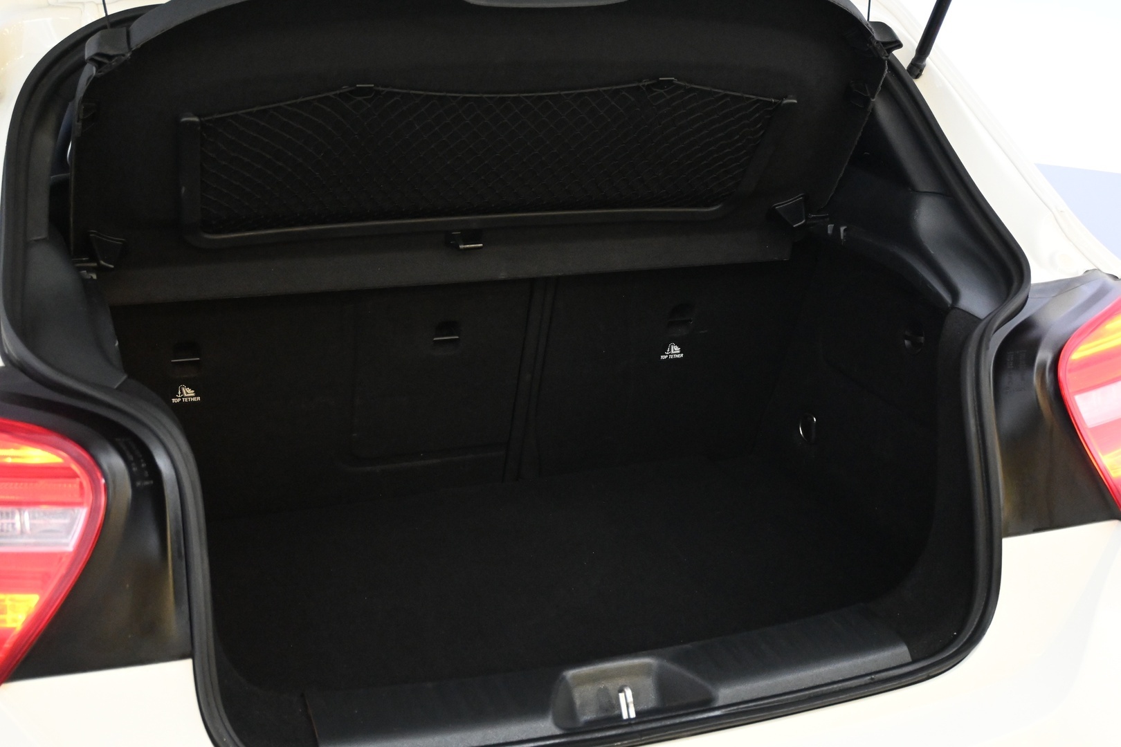 MERCEDES-BENZ A 2015