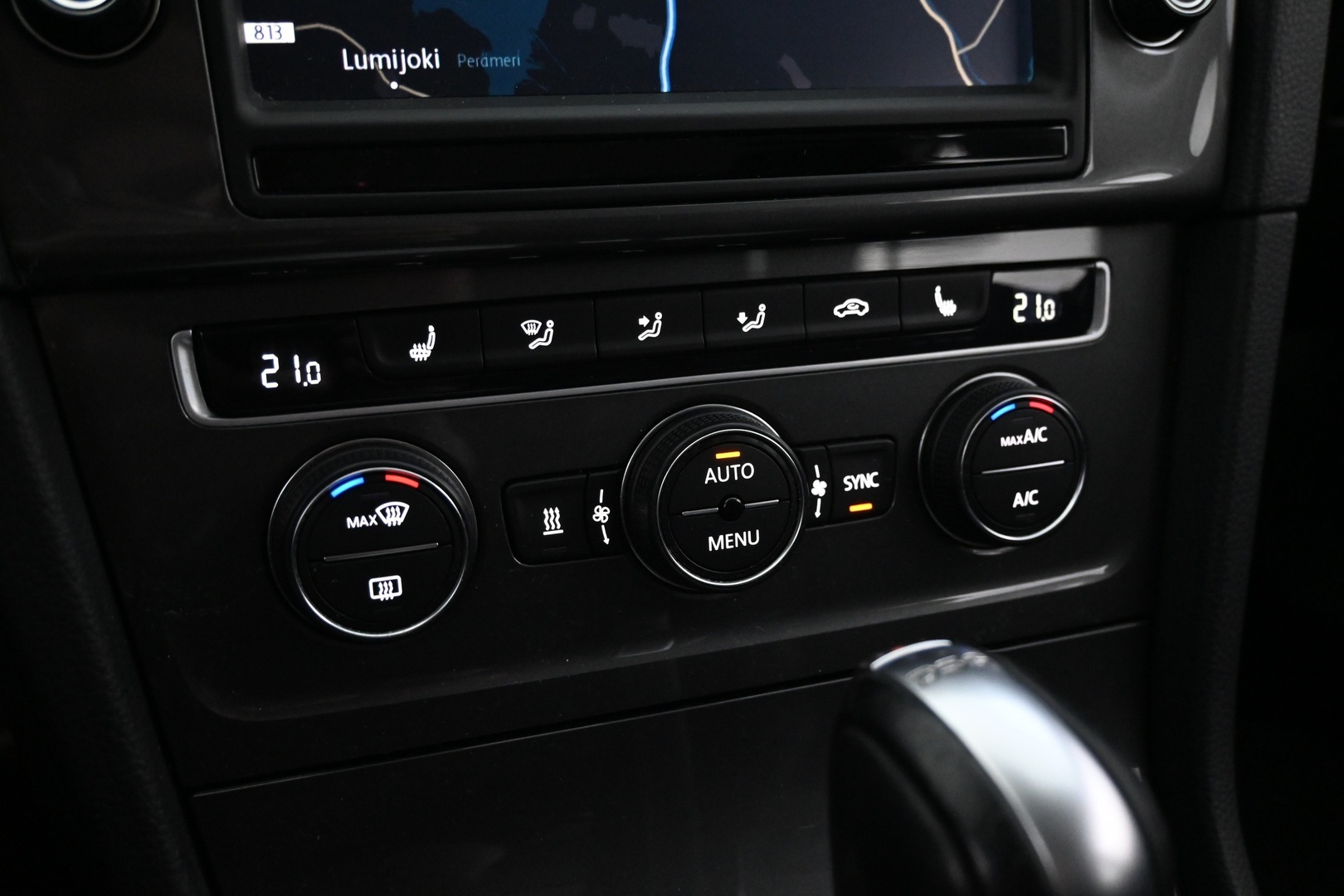 VOLKSWAGEN Golf 2016