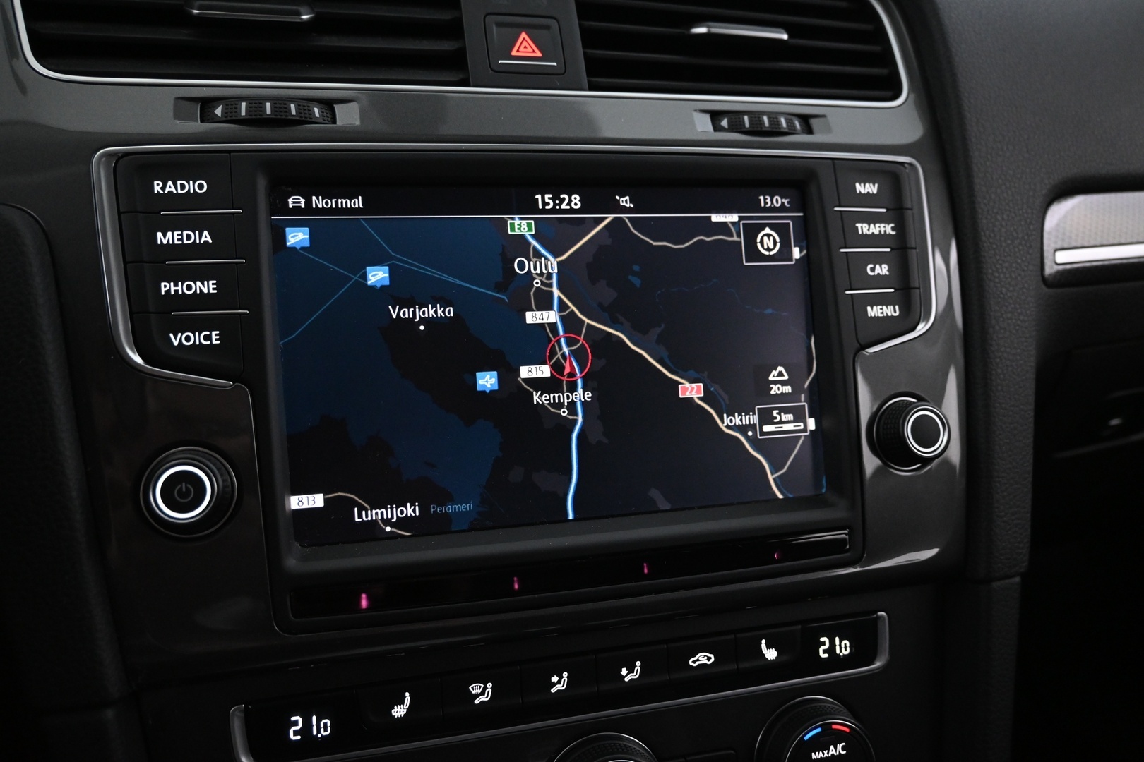 VOLKSWAGEN Golf 2016