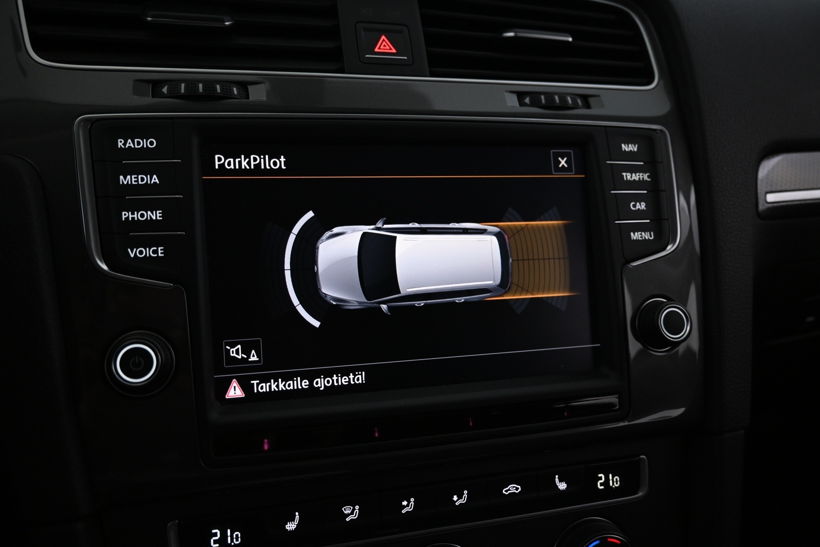 VOLKSWAGEN Golf 2016