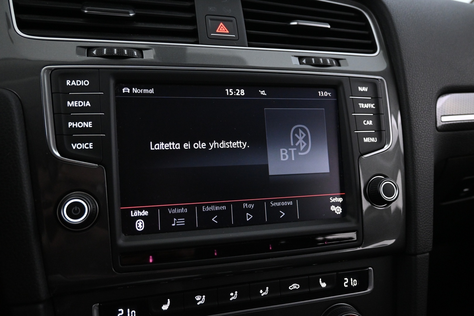 VOLKSWAGEN Golf 2016