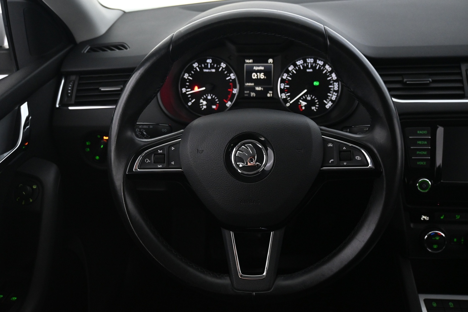 SKODA Octavia 2016