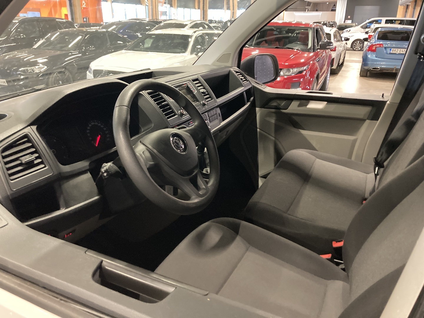 VOLKSWAGEN Transporter 2017