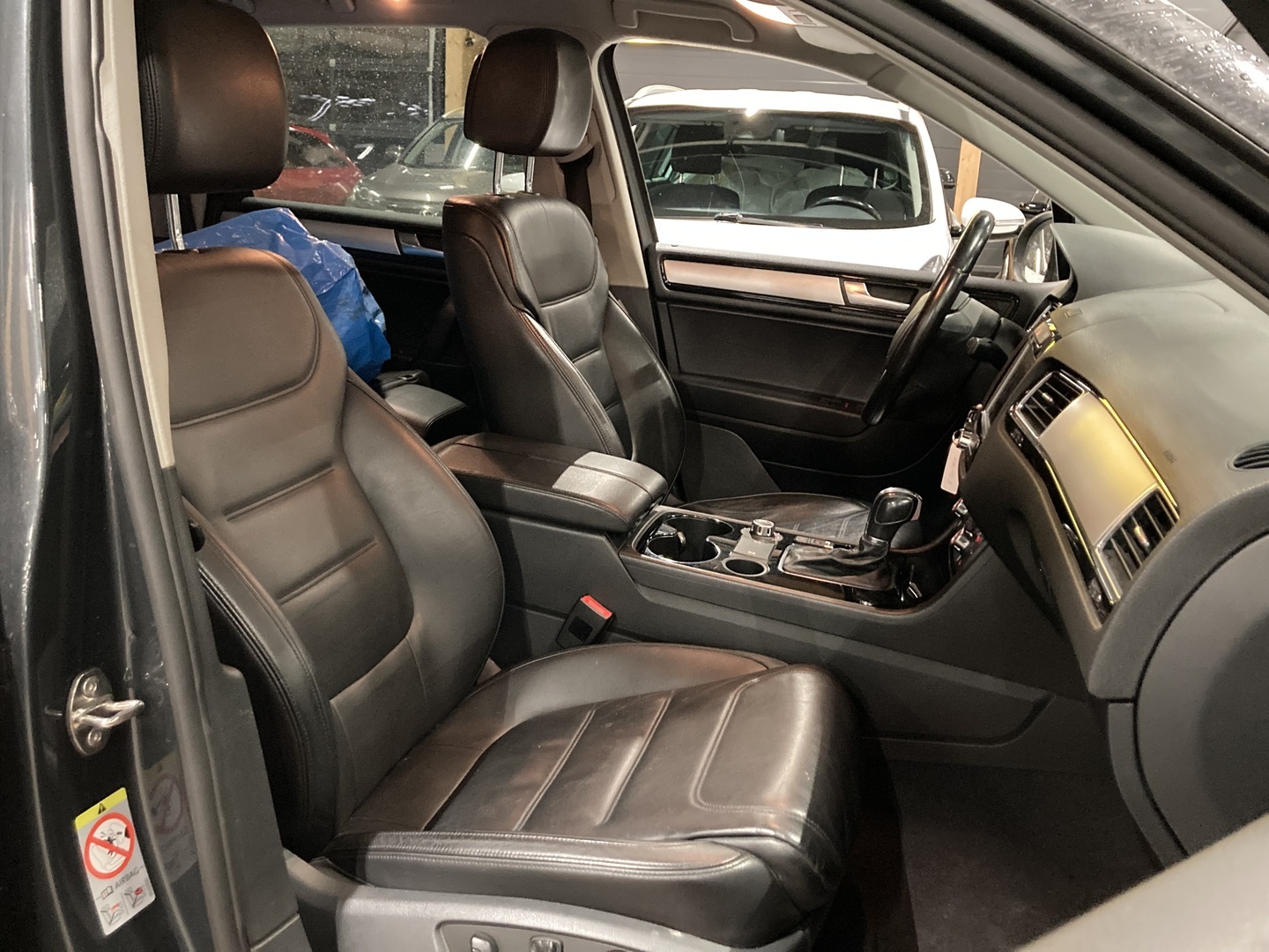 VOLKSWAGEN Touareg 2011