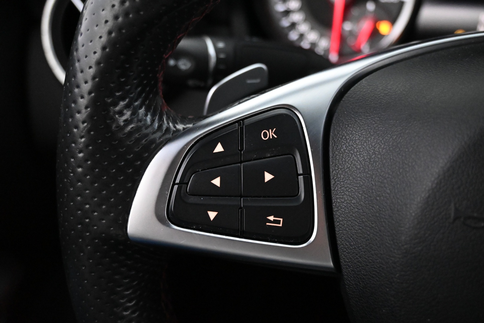 MERCEDES-BENZ CLA 2015