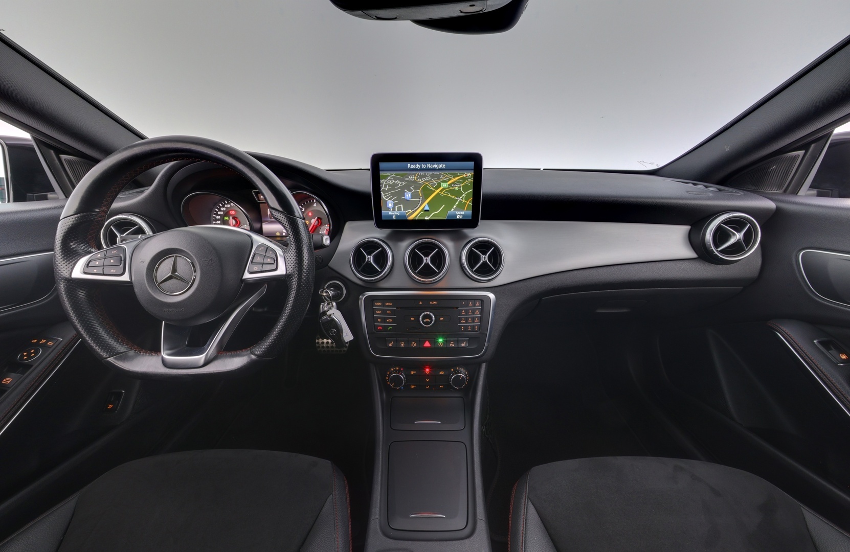 MERCEDES-BENZ CLA 2015