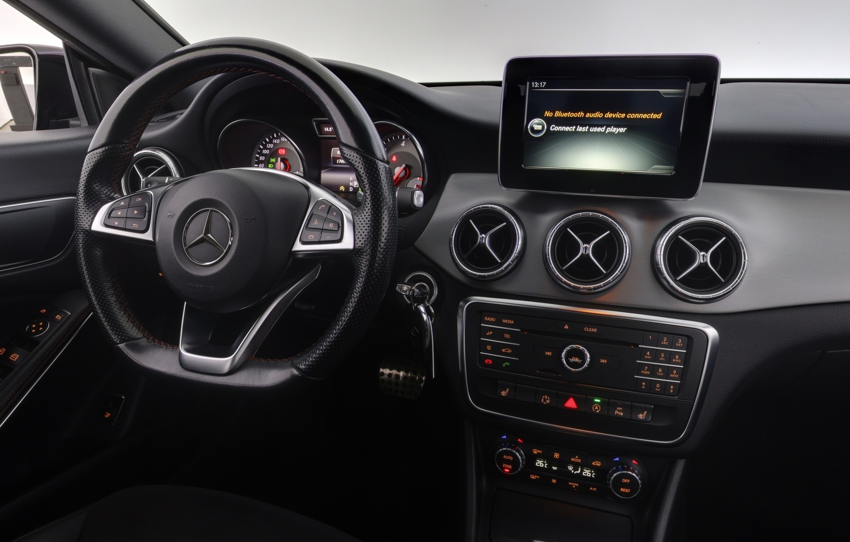 MERCEDES-BENZ CLA 2015