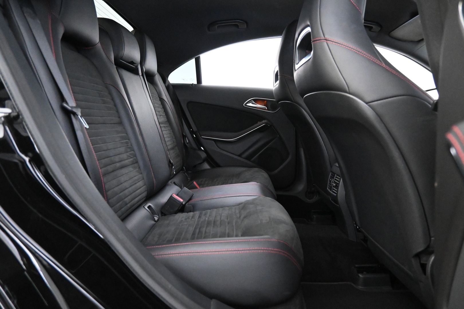 MERCEDES-BENZ CLA 2015