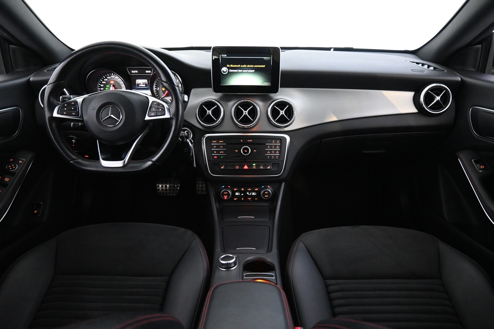 MERCEDES-BENZ CLA 2015