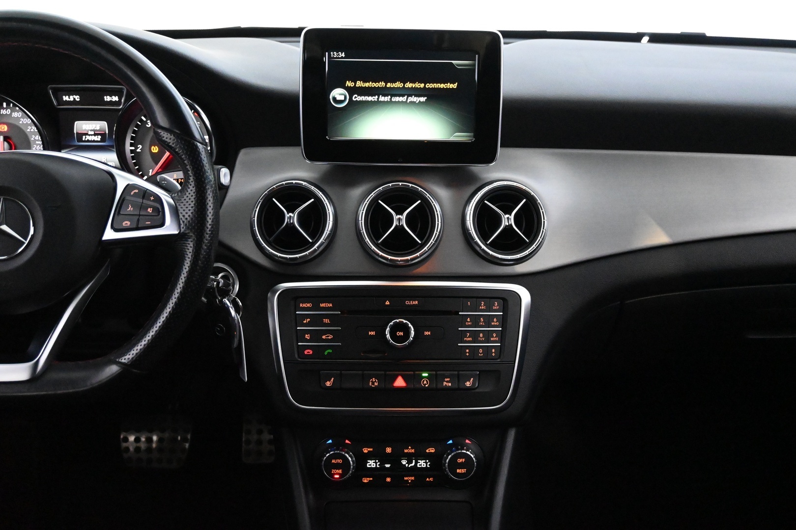 MERCEDES-BENZ CLA 2015
