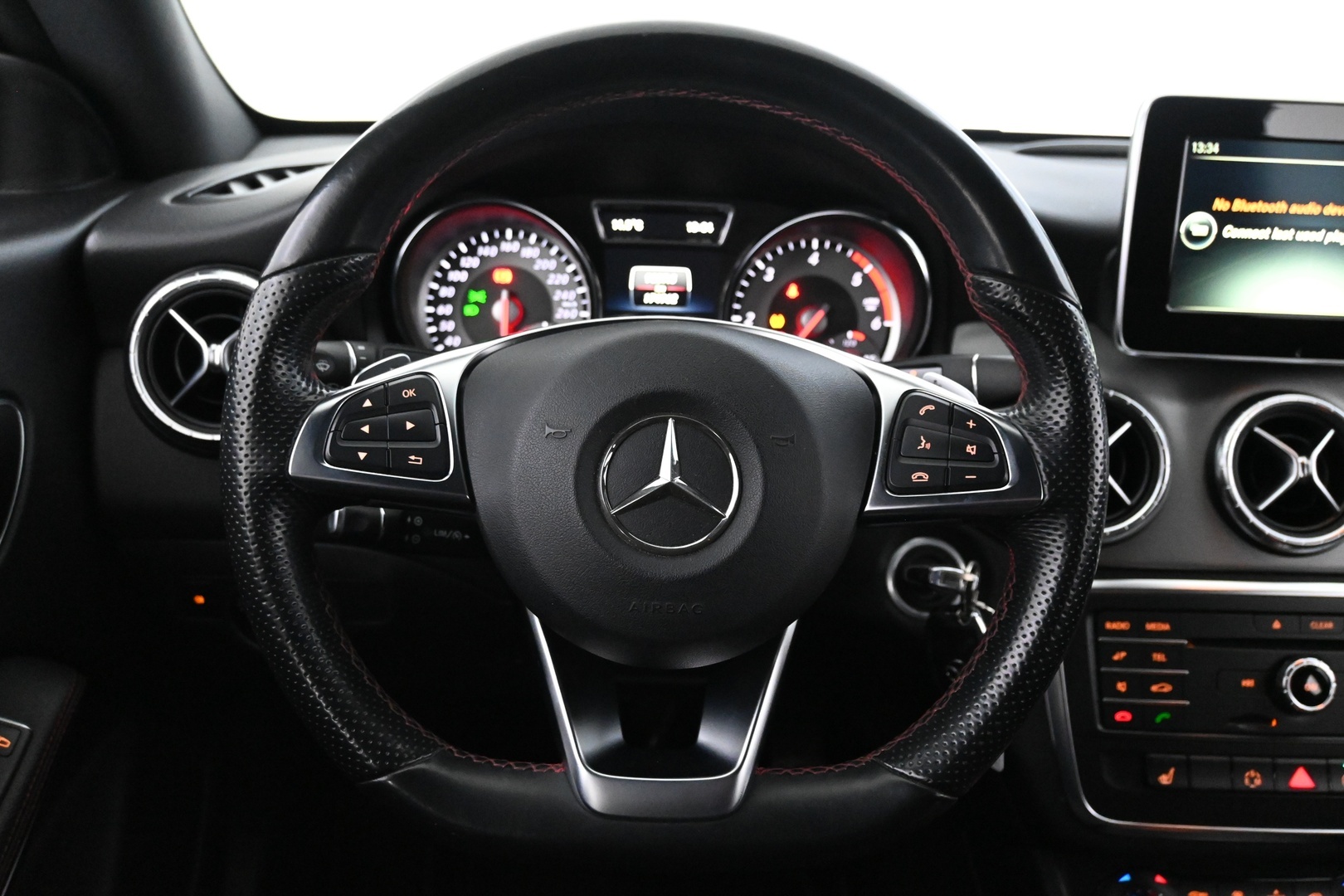 MERCEDES-BENZ CLA 2015