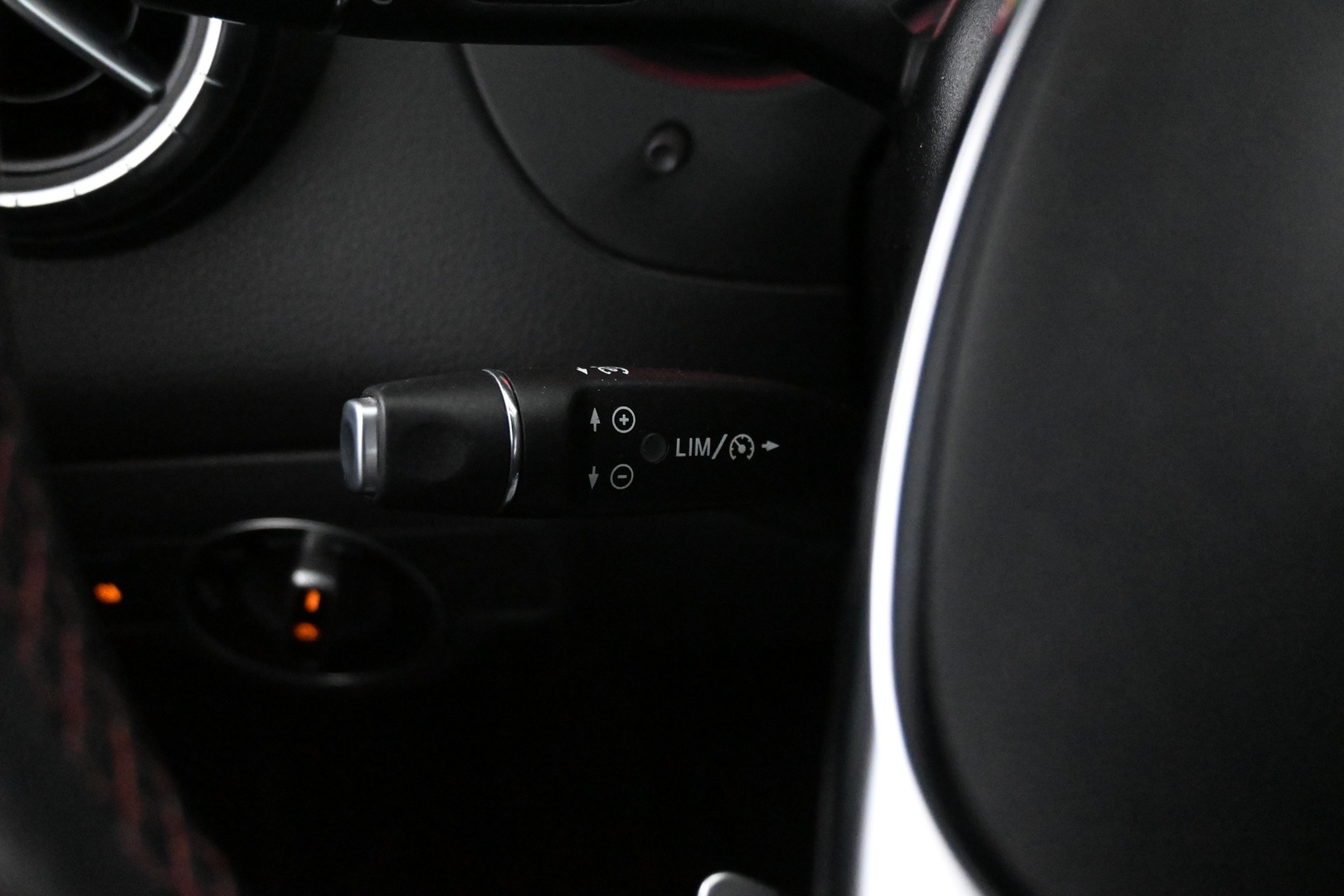 MERCEDES-BENZ CLA 2015