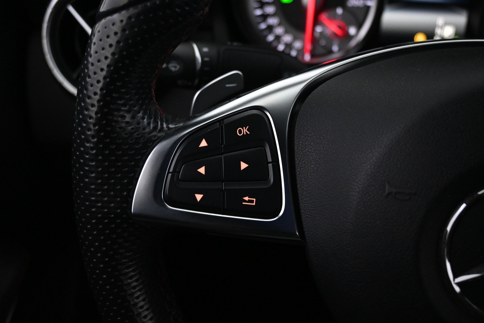 MERCEDES-BENZ CLA 2015