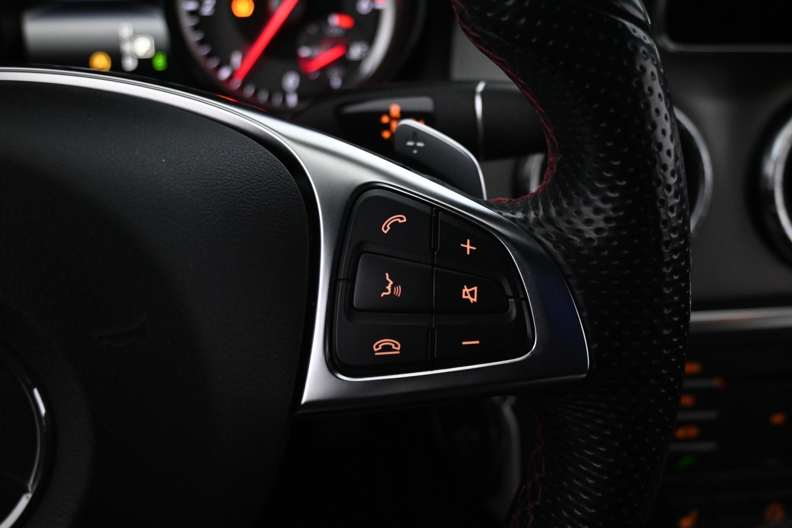 MERCEDES-BENZ CLA 2015