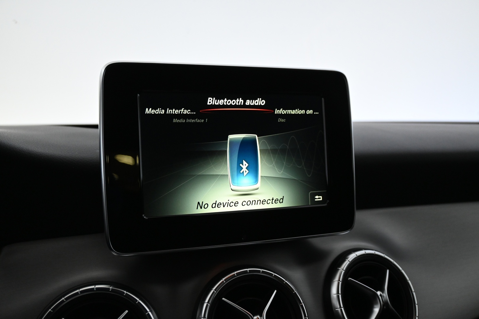 MERCEDES-BENZ CLA 2015