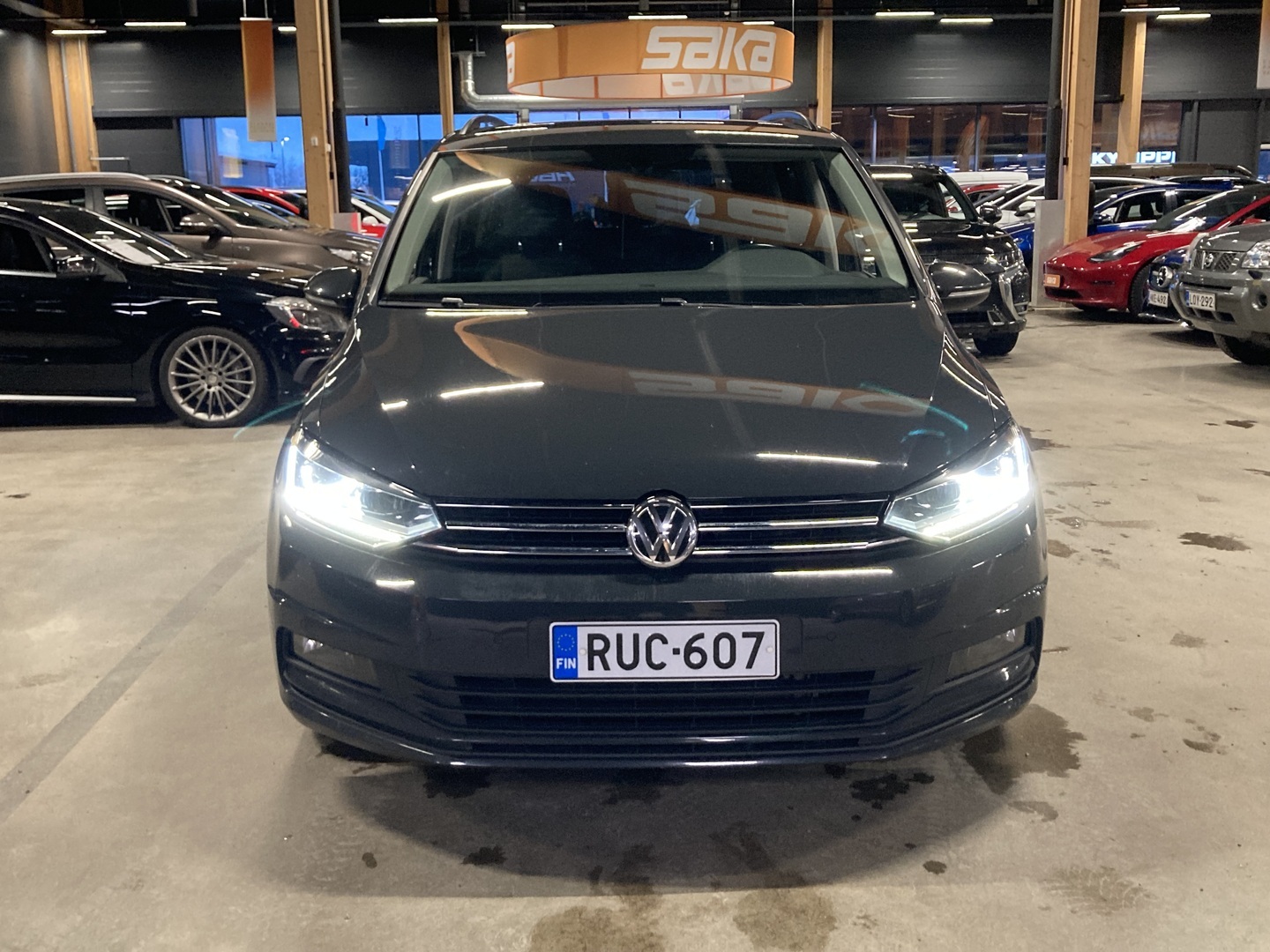 VOLKSWAGEN Touran 2019